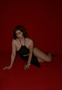 VelvetChloe Public 사진