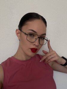 LynneCalls Public Pic 3