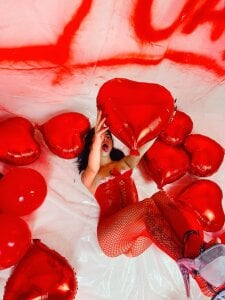 _Ivy_Luna Happy Valentine`s Hình 4