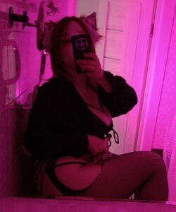 Cute selfie of your fox in the mirror (o^ ^o) de Lovly_Vixen Foto 2