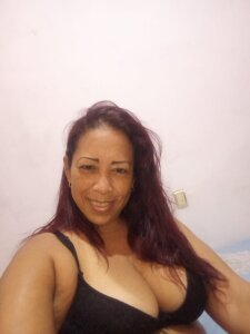 emylyymature Public Poză 3