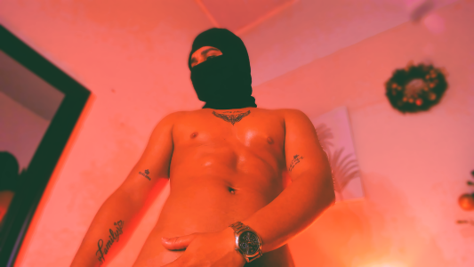 Exotic_boy_a sexy and exotic latino Bild