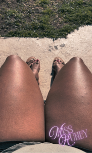 HuneyCocoaGodess96 Legsss Pic