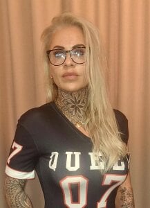 Sporty-sexy-blonde Sexy Pic