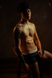 Golden skin de troy_rouge  2 photos