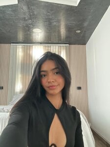 kylie_collins ME Pic 4