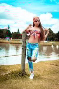 Samantha_Bernardo Park day Pic 2