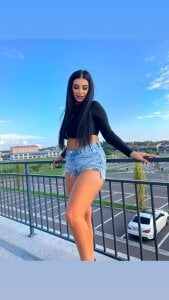 ArabicBabe Public Pic 2