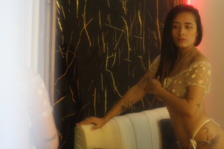 Mila_Vellrose_pm2 Public Pic