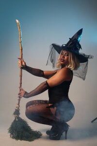 🧙🏾‍♂️🪄🧹 od Canela_Osada_  6 snímek