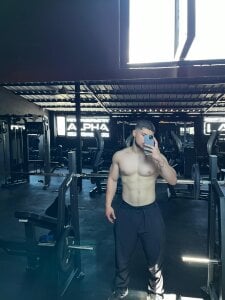 valenssio_moretti Strengthening body, mind and spirit!!!! 💪🔥 Kuva 2