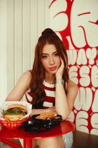 AbigailCarter 😋Would you like eat a hamburguer?😋 Foto 6