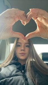 LisaSmiths How is spent Rest Day for my Pussy Pic 3