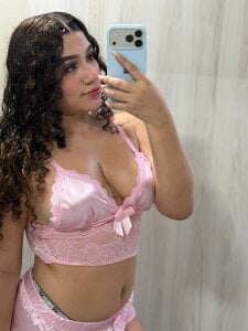 mia_cataleiya are you ready for him to appear in your dreams ? 🥴 Poză 7