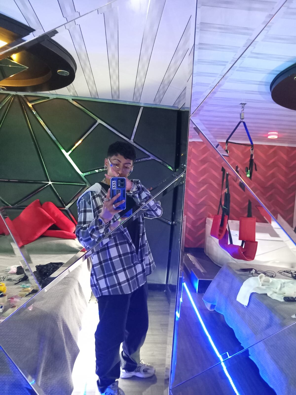 Public de betrayed_garbage  photos