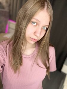 LynneHaviland a little pink in the ribbon Pic 3