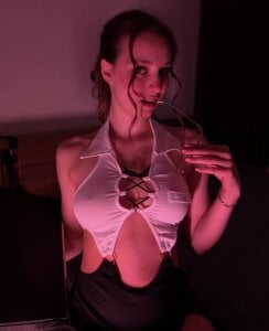 your_lunalike It"s me Pic 4