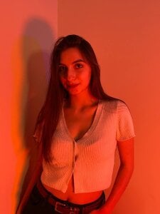 mila_firee your lovely Mila Pic 3