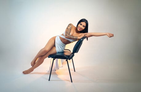 AishaKassandra Public Foto 5