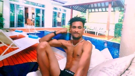 EroticPoison69 Public  6টি ছবি