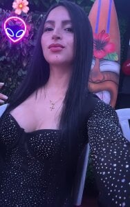 Alana_Mitchell Public Pic 5