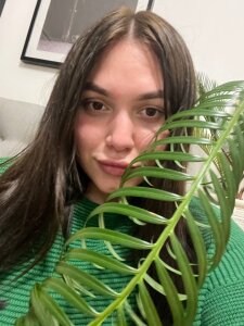 RitaRey Give the girls flowers ; ) Pic 4