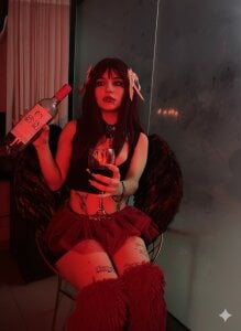 Melody-chers My bite feels like heaven, but burns like desire 🔥😌 사진