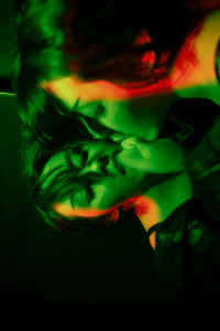 DahliaVex_のLate Night in Neonの 8枚の写真