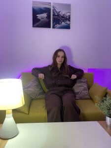 MeriPhelan Public slika