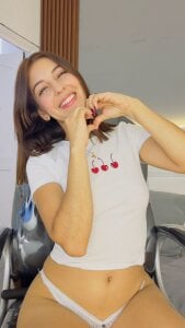 Emmy_Meadows Public Pic 8