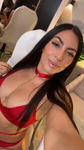 yourmagic_venusのIntense and passionate like this color❤️の 2枚の写真