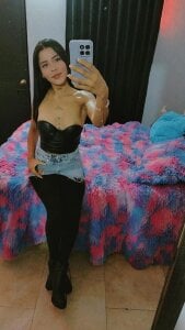 Britanny_roouse Public Pic 6