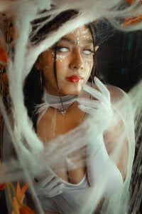 Alyssapark Trick or treat🎃… You decide 😈 Pic