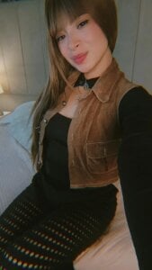 alahia_hank again me 🥵🍓 Pic 3