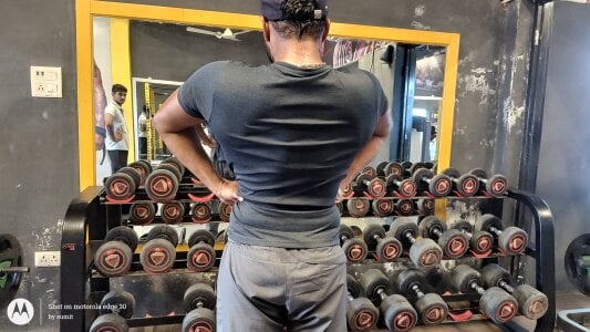 cyanidecuriosity Hooked Foto 5