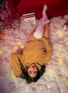 AllisonRogersX Ready to receive my gift Pic