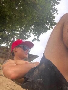 dupsom1112 sent Pic 3