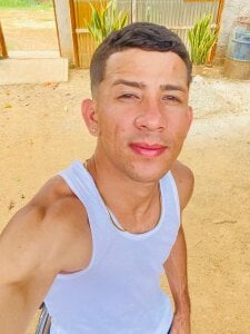 tyler_hot_master Public Pic 2