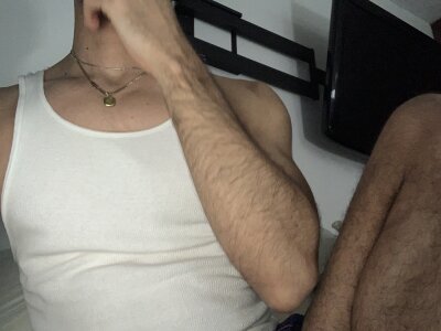dabeibe Pecs Pic 3
