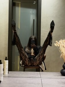 ST0RM1_GFEのHello)の 9枚の写真