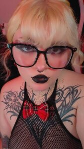 ⭐Blonde⭐ od Mariana_velezz  2 snímek