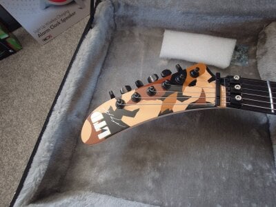 Zdjęcia Rocker_Assassin_WASP_FAN My signed guitars by Warren De Martini And George Lynch:  4