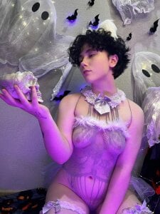 RinaShy halloween Pic 3