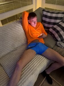 PeytonJohnn Just chillin Pic 4