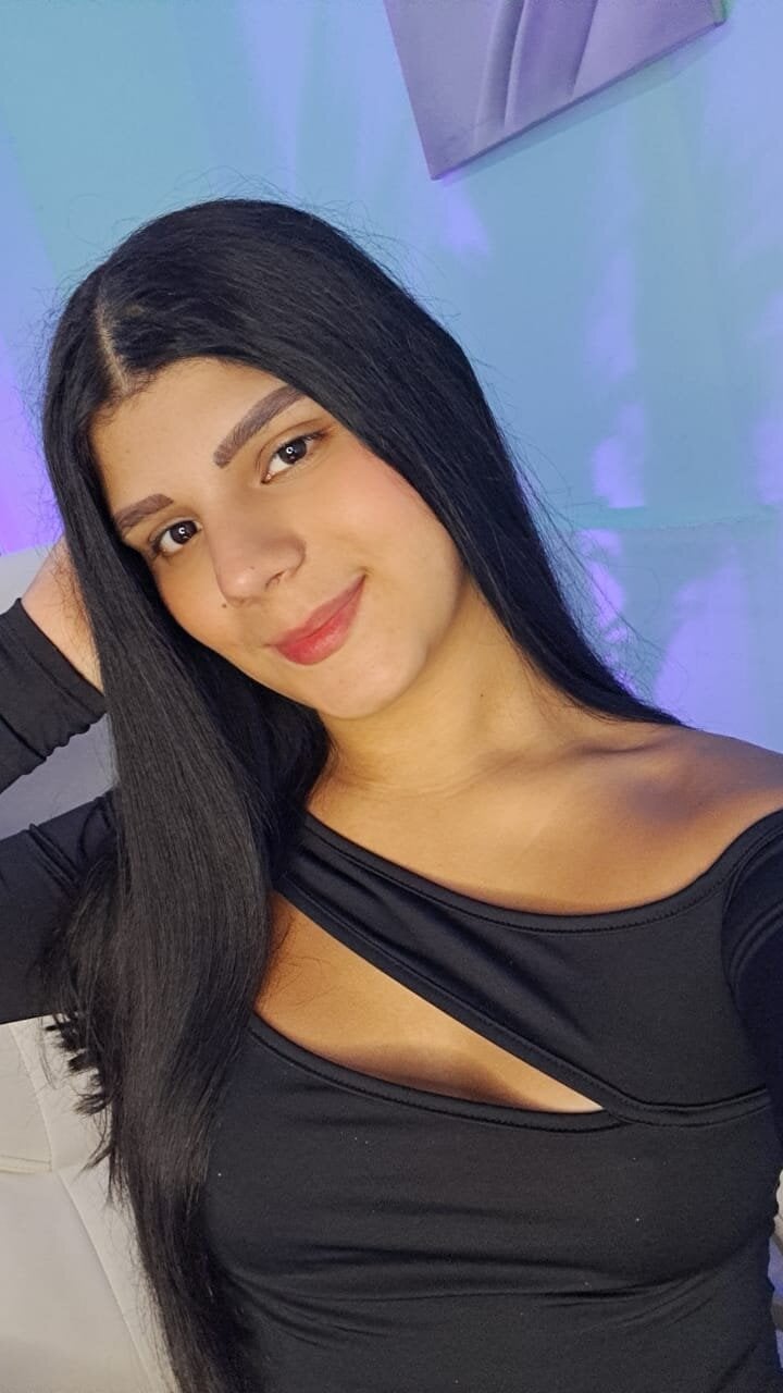 PauliinaBelle_ Trending Plaatje 7459