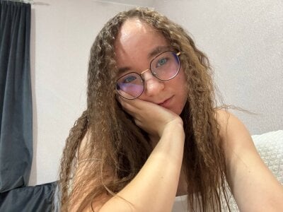 GraceBrawn · .˚ ༘ Curly hair 🦋⋆｡˚ Pic 5