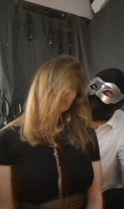 KinkyNoNameMarried Public Pic 5