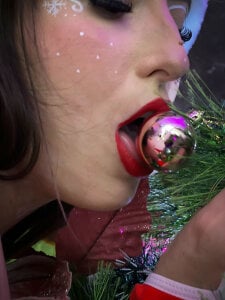 Belly_Rosse: merry christmas 🎇 ( 9 фото)