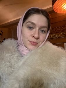 MinaMancilla I'm in a headscarf Pic 4