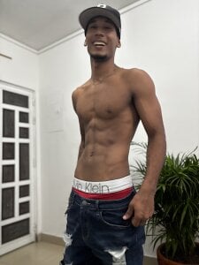 straight_latin Public Foto  9